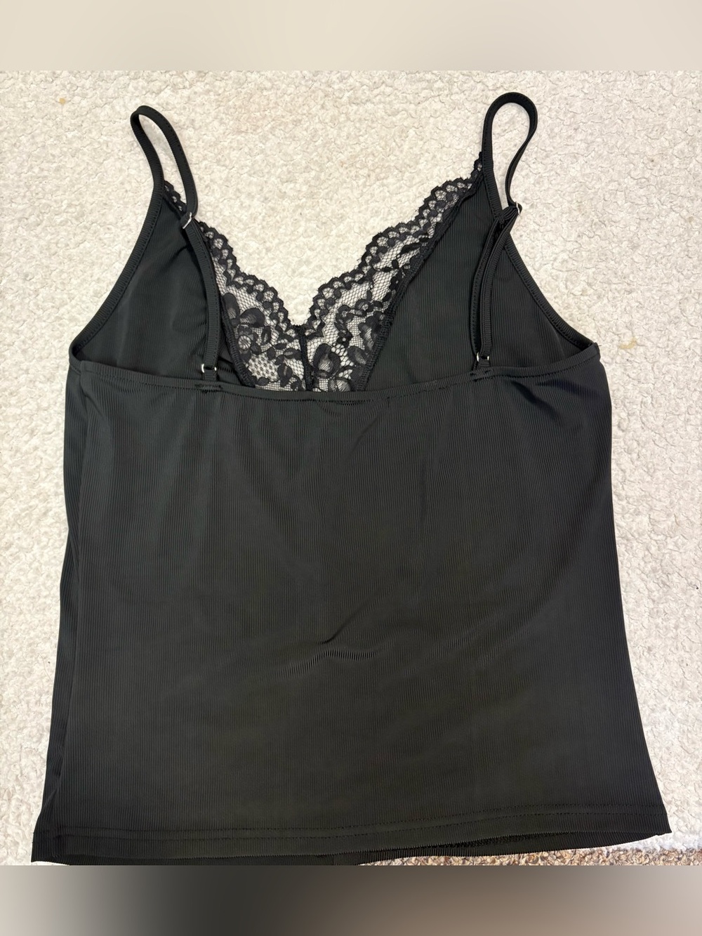 SHEIN Black Lace V-Neck Camisole Top - Picture 4 of 4